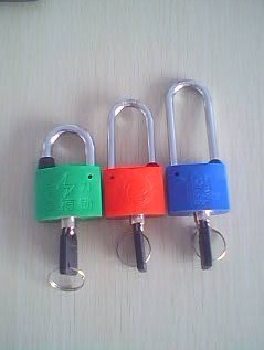 山東五金鎖具6公分長梁通開掛鎖產品特色與招商信息